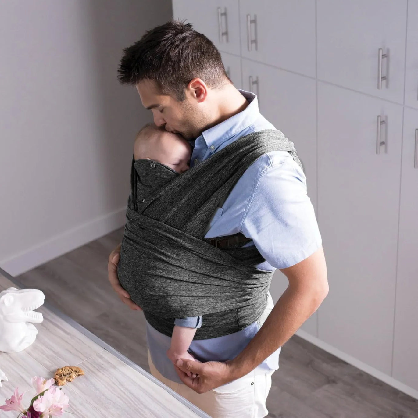 Boppy Canguro Ajustable ComfyFit Evolution Gris tipo Fular