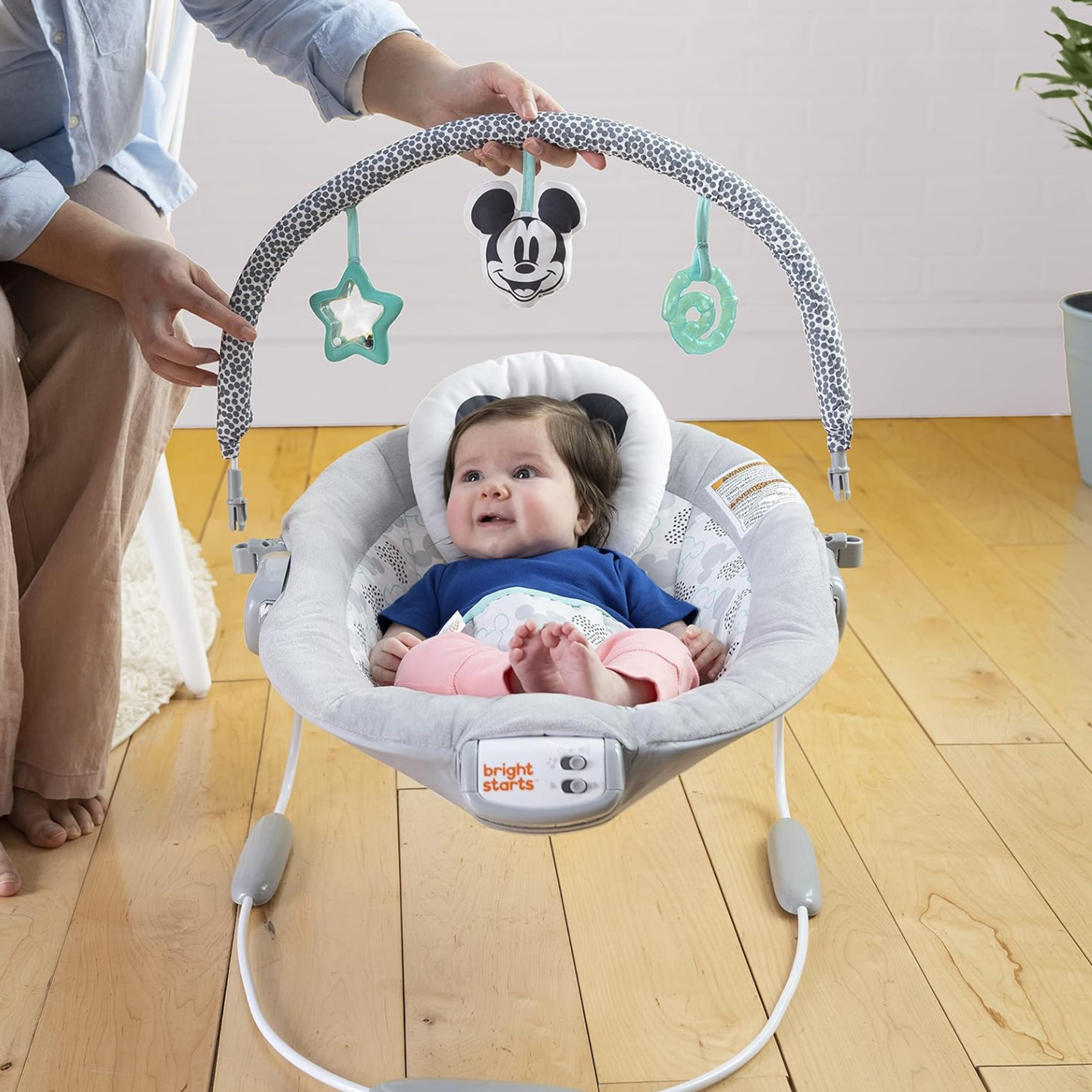 BS DM MICKEY MOUSE BOUNCER CLOUDSCAPES