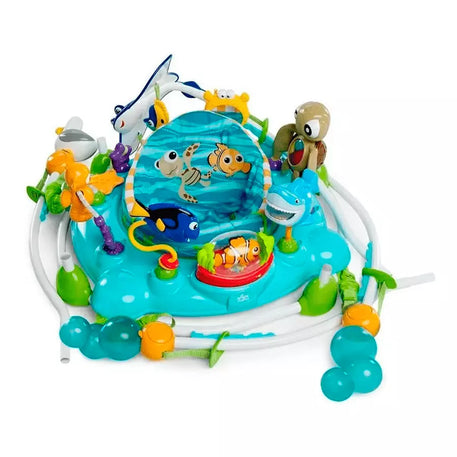 Saltador buscando a nemo